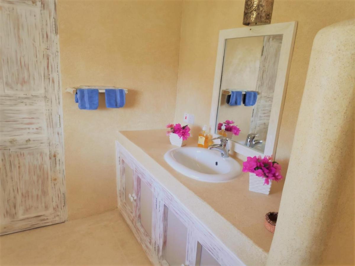 Kimya House, Watamu Bed & Breakfast Екстериор снимка