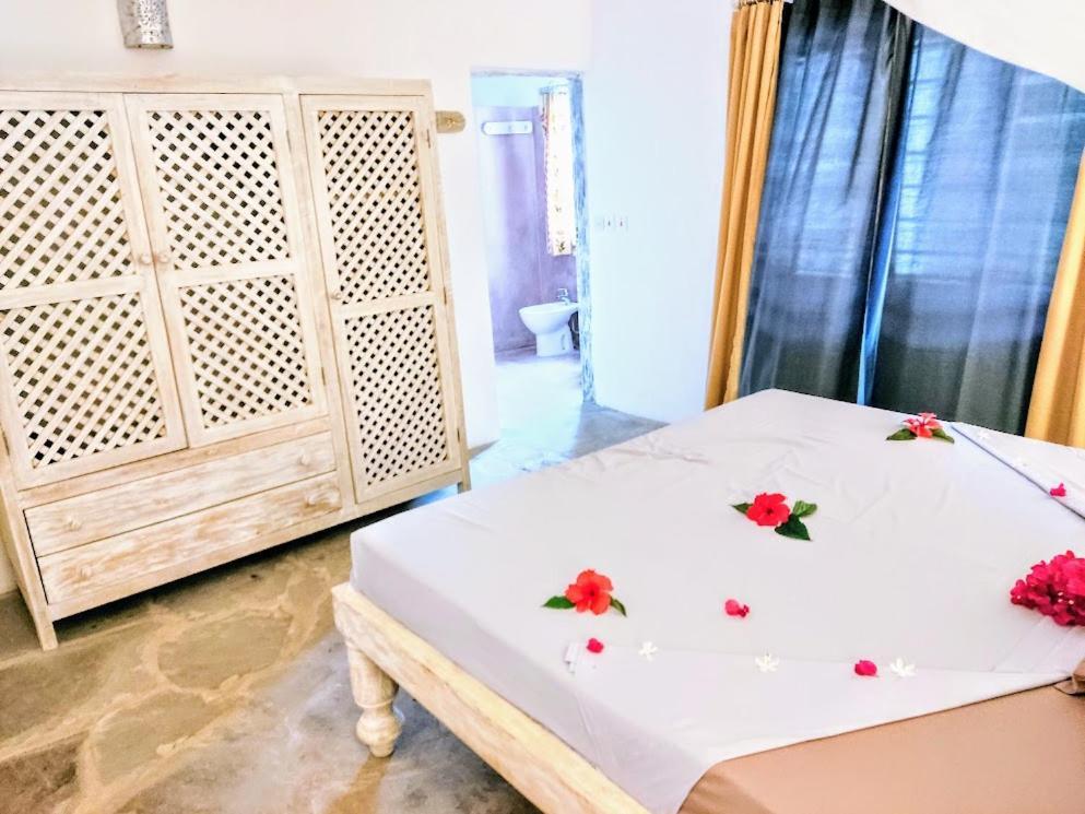 Kimya House, Watamu Bed & Breakfast Екстериор снимка